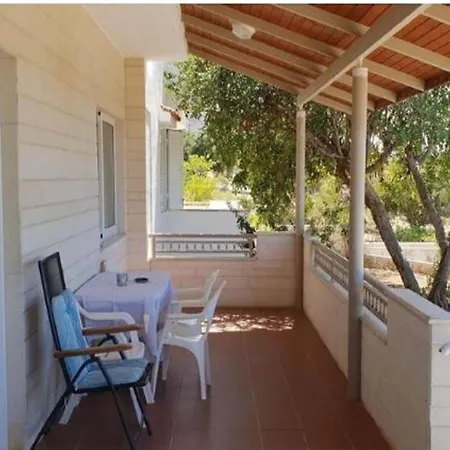 Villa Opulent With Balcony *